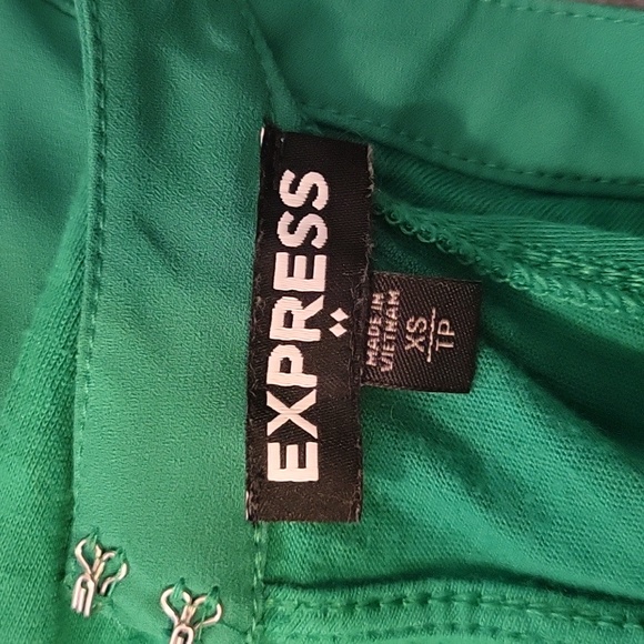Express Green Keyhole Top - Picture 7 of 9